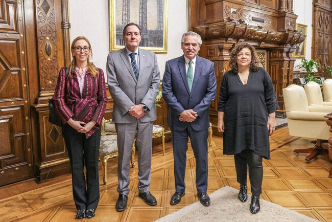 Director de la OPS se reúne con el Presidente de Argentina para dialogar sobre desarrollo regional de vacunas y otros temas de salud prioritarios – OPS/OMS